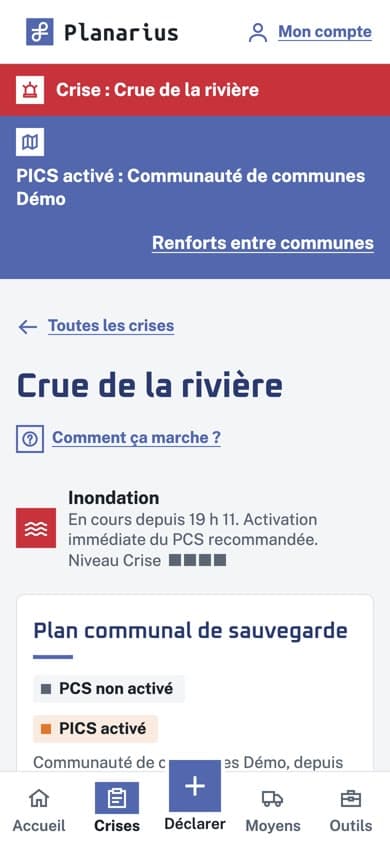 Fiche de la crise « Crue de la rivière » dans l'application : niveau Crise, plan communal de sauvegarde, actions à mener.